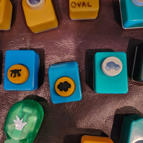 Various paper punches all in excellent condition - Picture 8 of 11